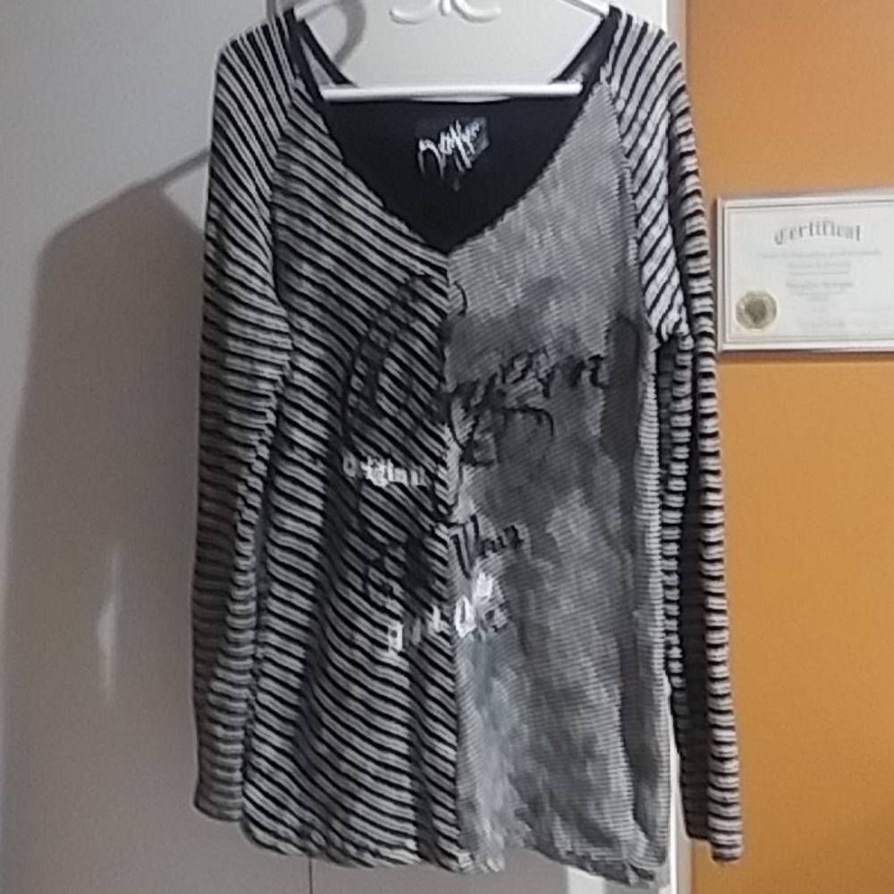oxygen sweater